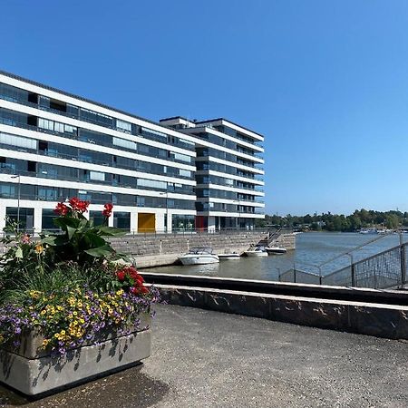 Sea View Lux Kalasatama Romantic Studio - Balcony & Coffee& Tee, Wifi, Gym &Sauna Helsinki Exterior photo